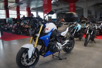 BMW F900 R Sport 2022 Salon Tarnów