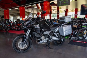 Honda VFR 1200 2015 Zarejestrowana Oryginalne kufry Salon Tarnów